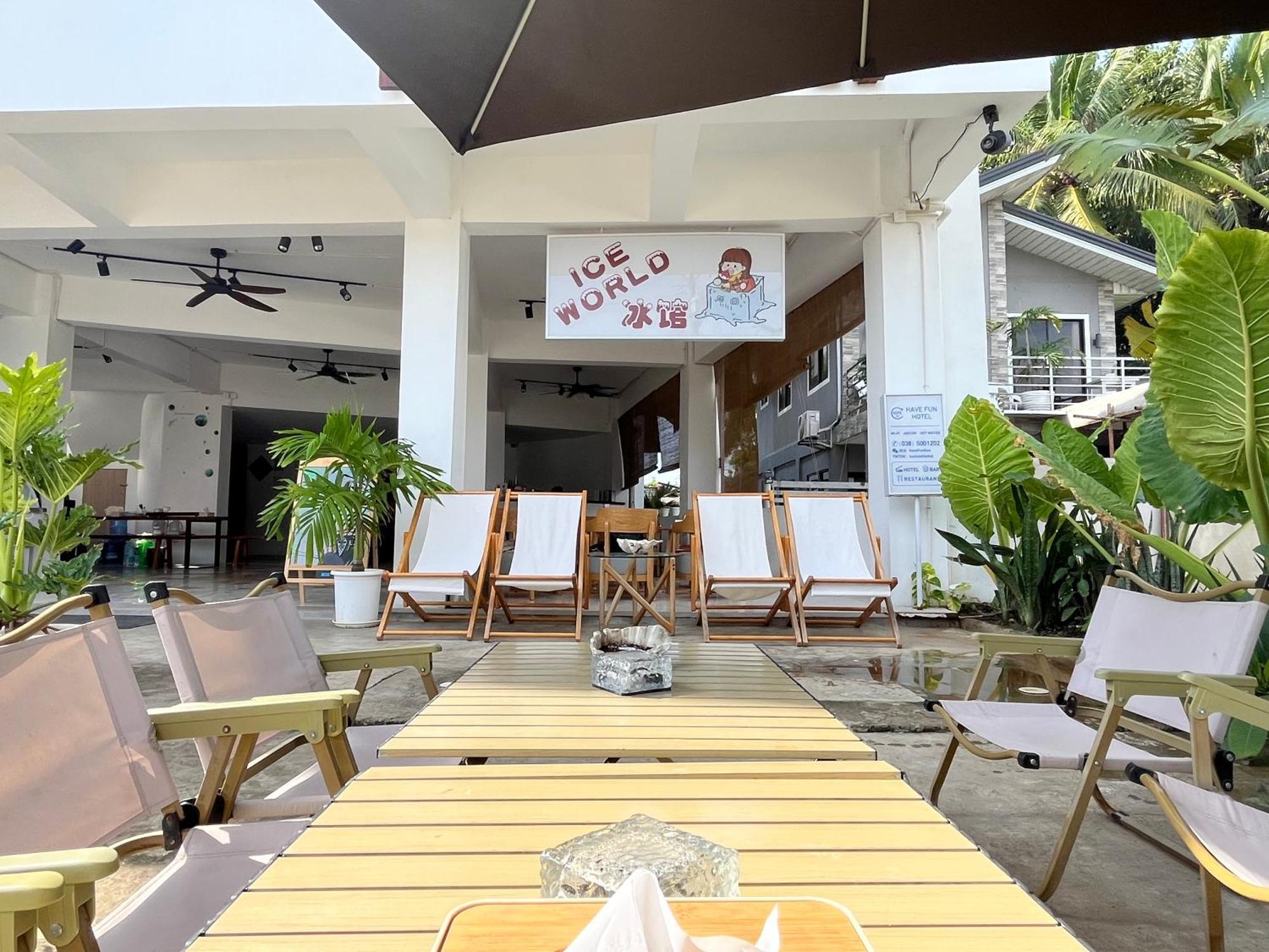 Fun Hotel Panglao Exterior photo
